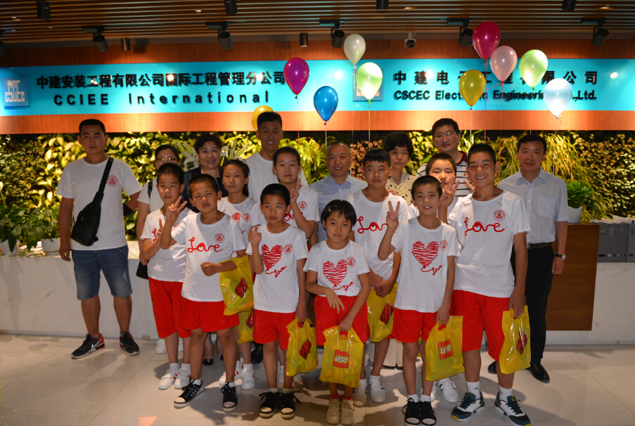 Donations with Yan'an Children Welfare Association.jpg