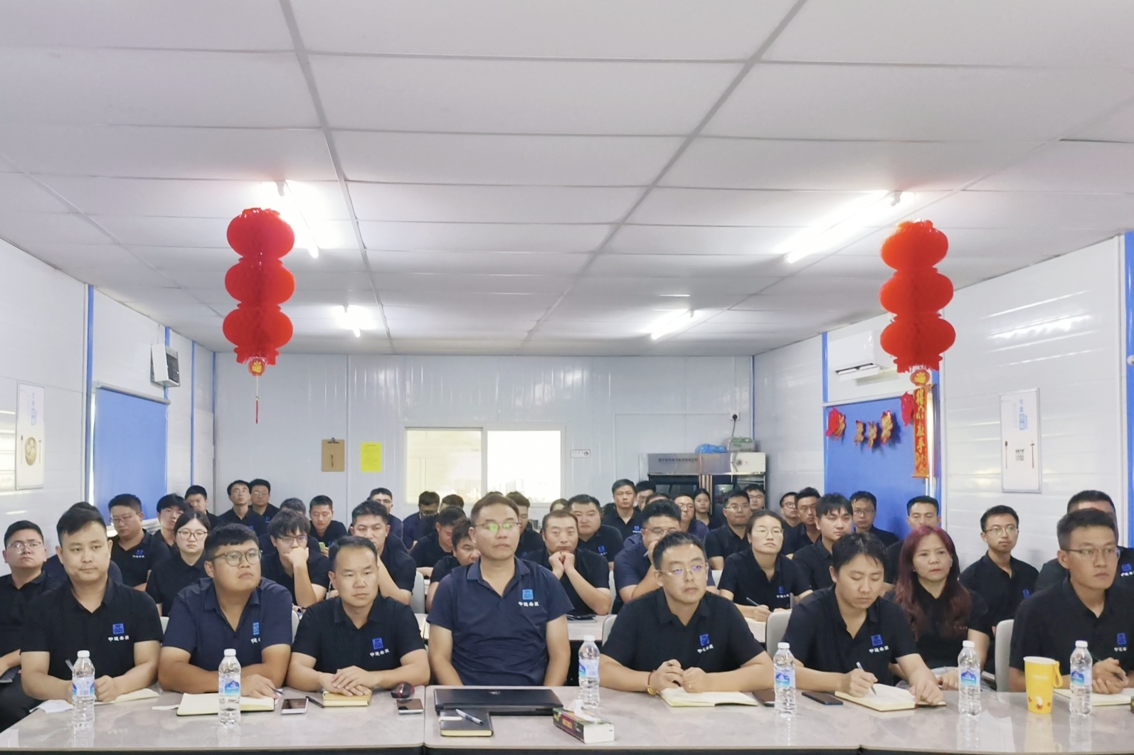 华西.jpg