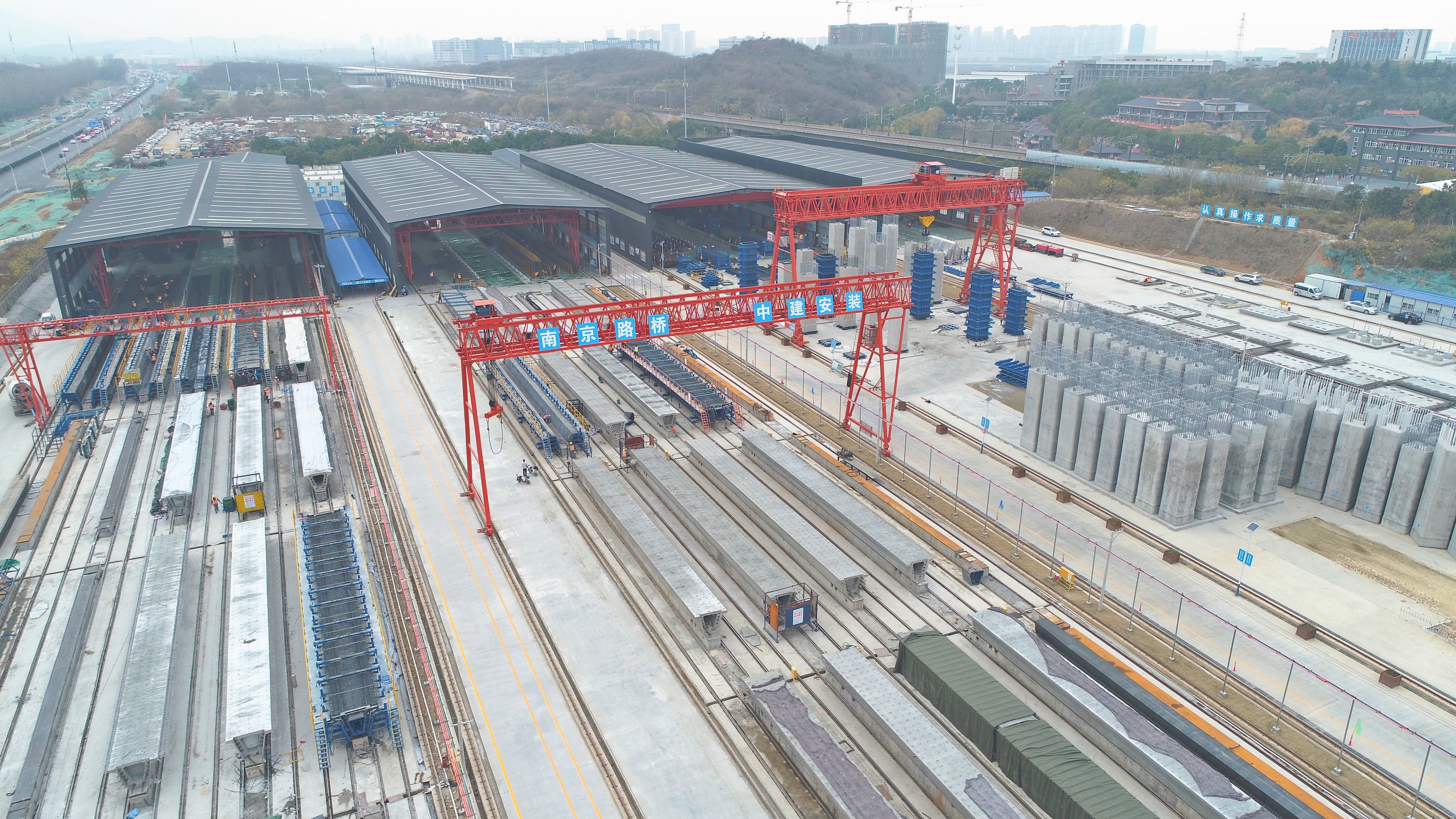 空中"搭连廊" 开启装配式建桥新模式 国内首批装配式公路桥梁项目312