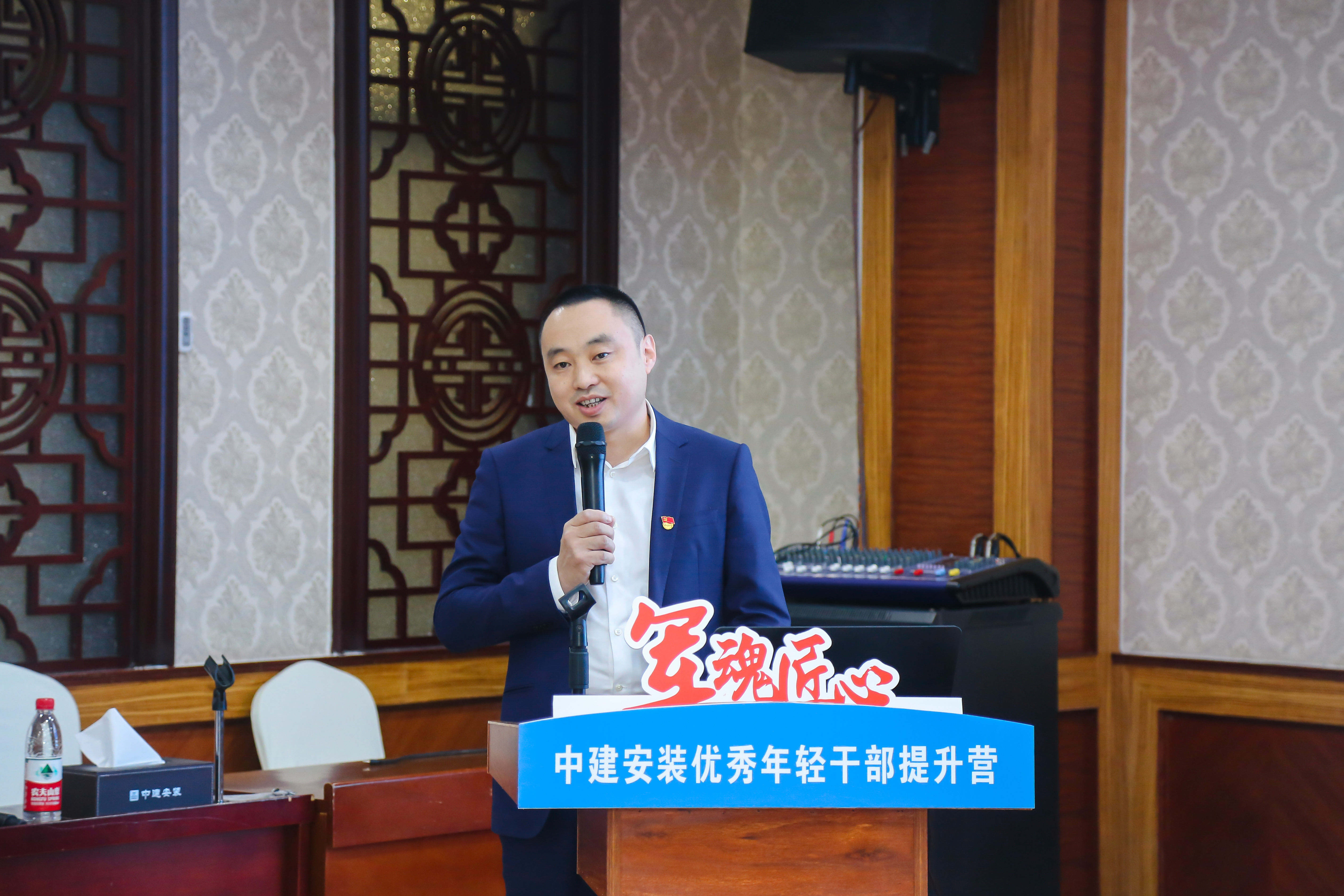 2E6A3532.jpg 2E6A3532.jpg