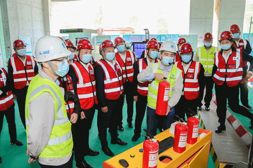 八局观摩动图.gif 八局观摩动图.gif