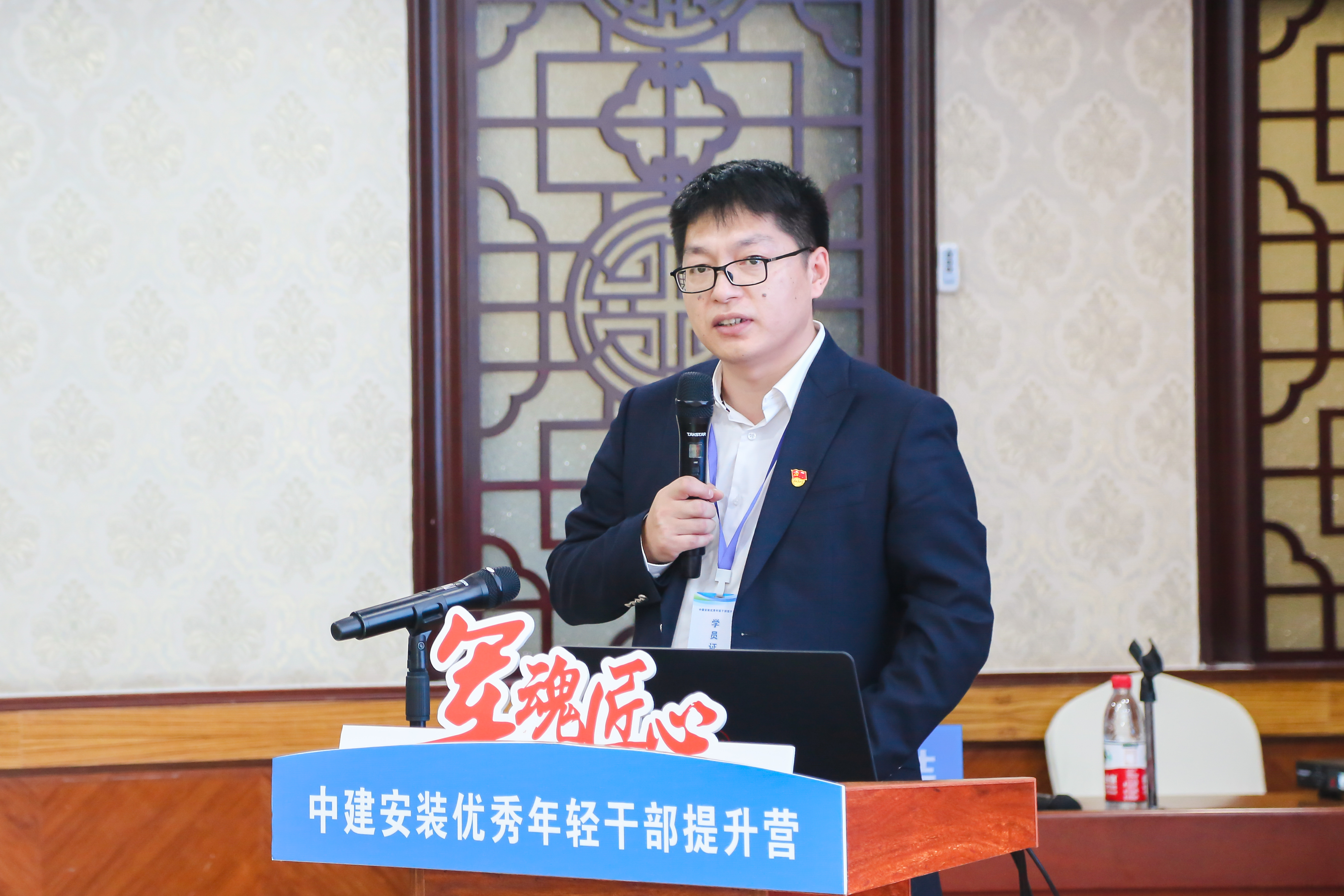 2E6A3690.jpg 2E6A3690.jpg