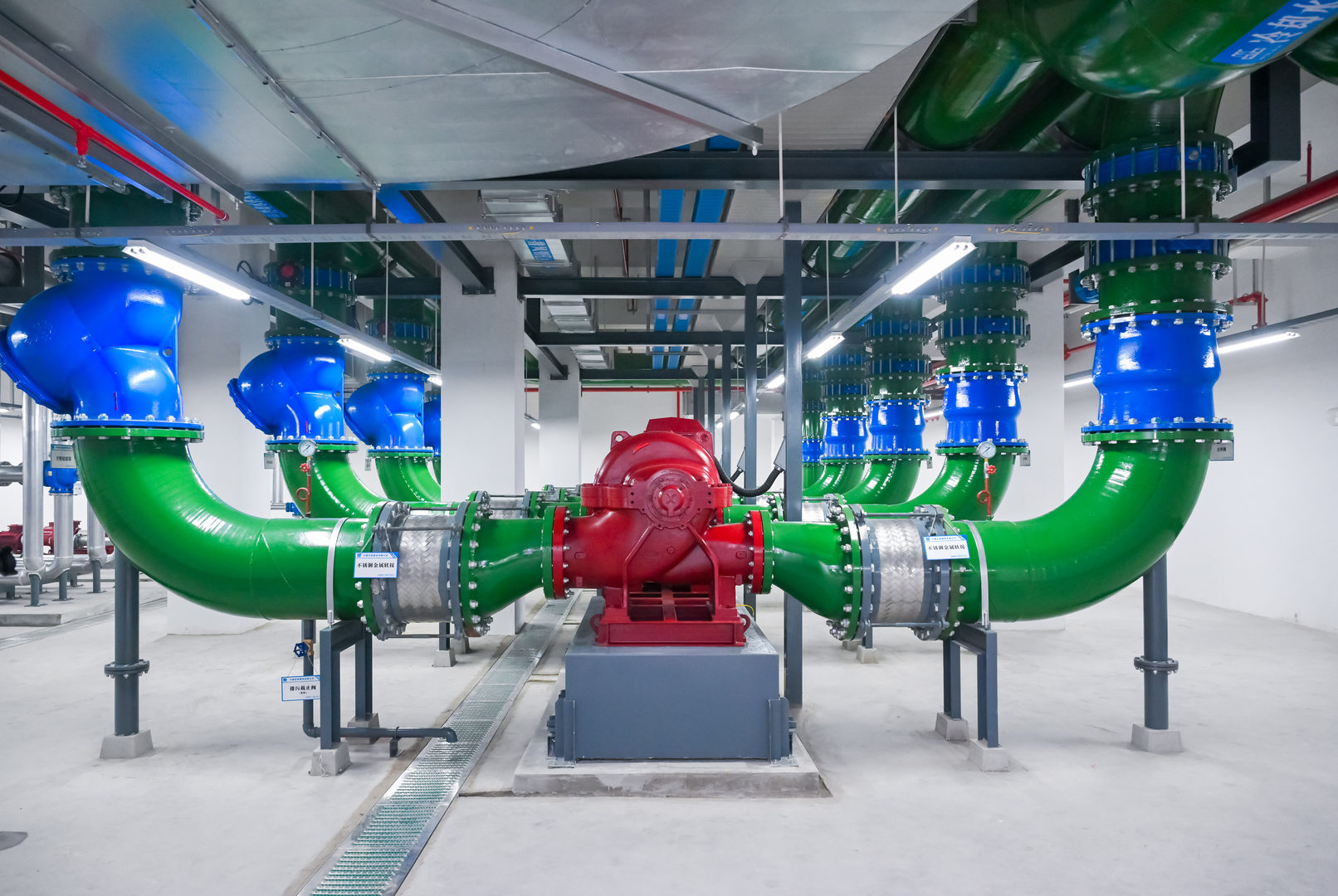 冷却水泵.jpg 冷却水泵.jpg