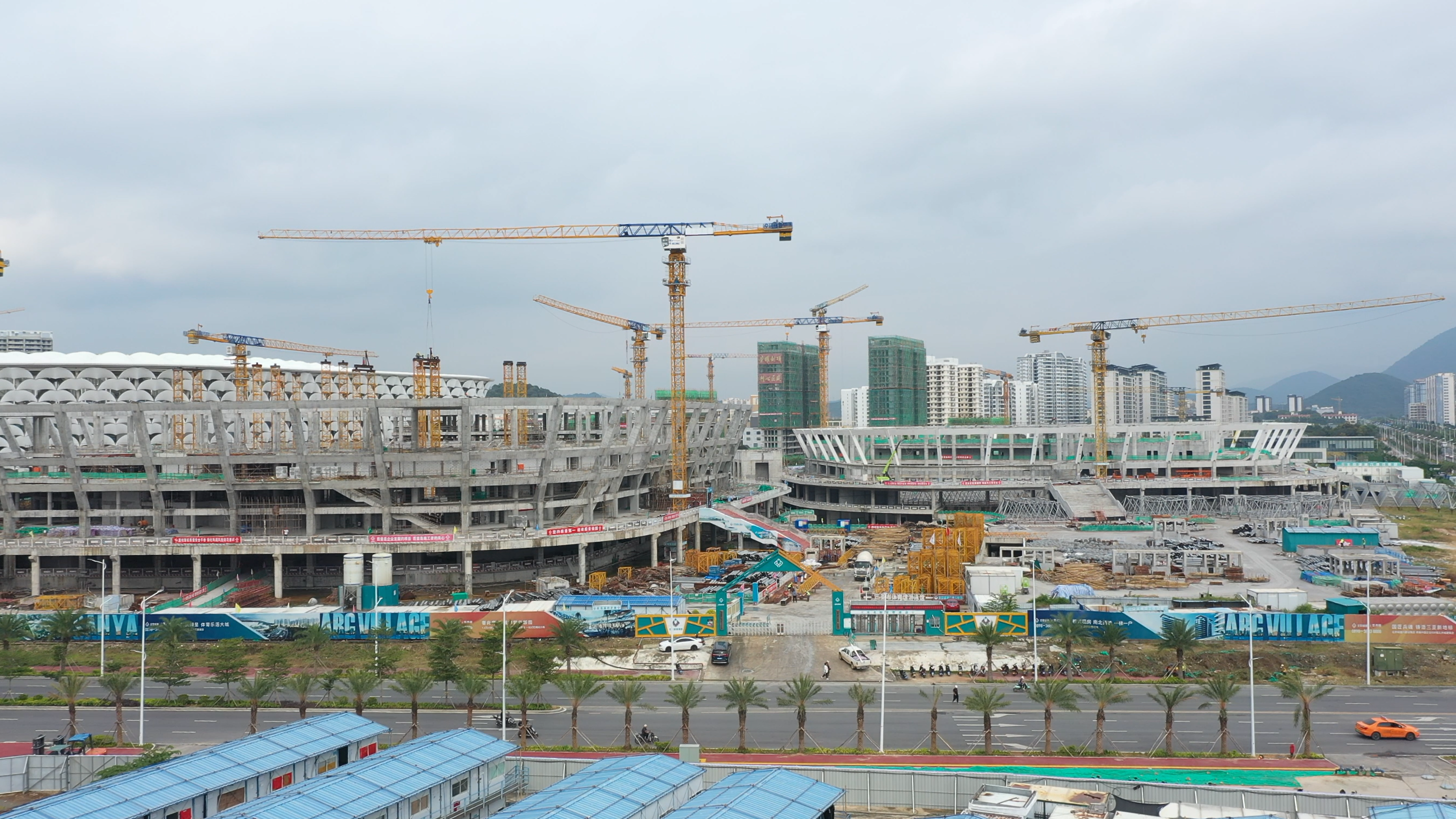 【封顶三】海南省三亚市体育中心项目.png