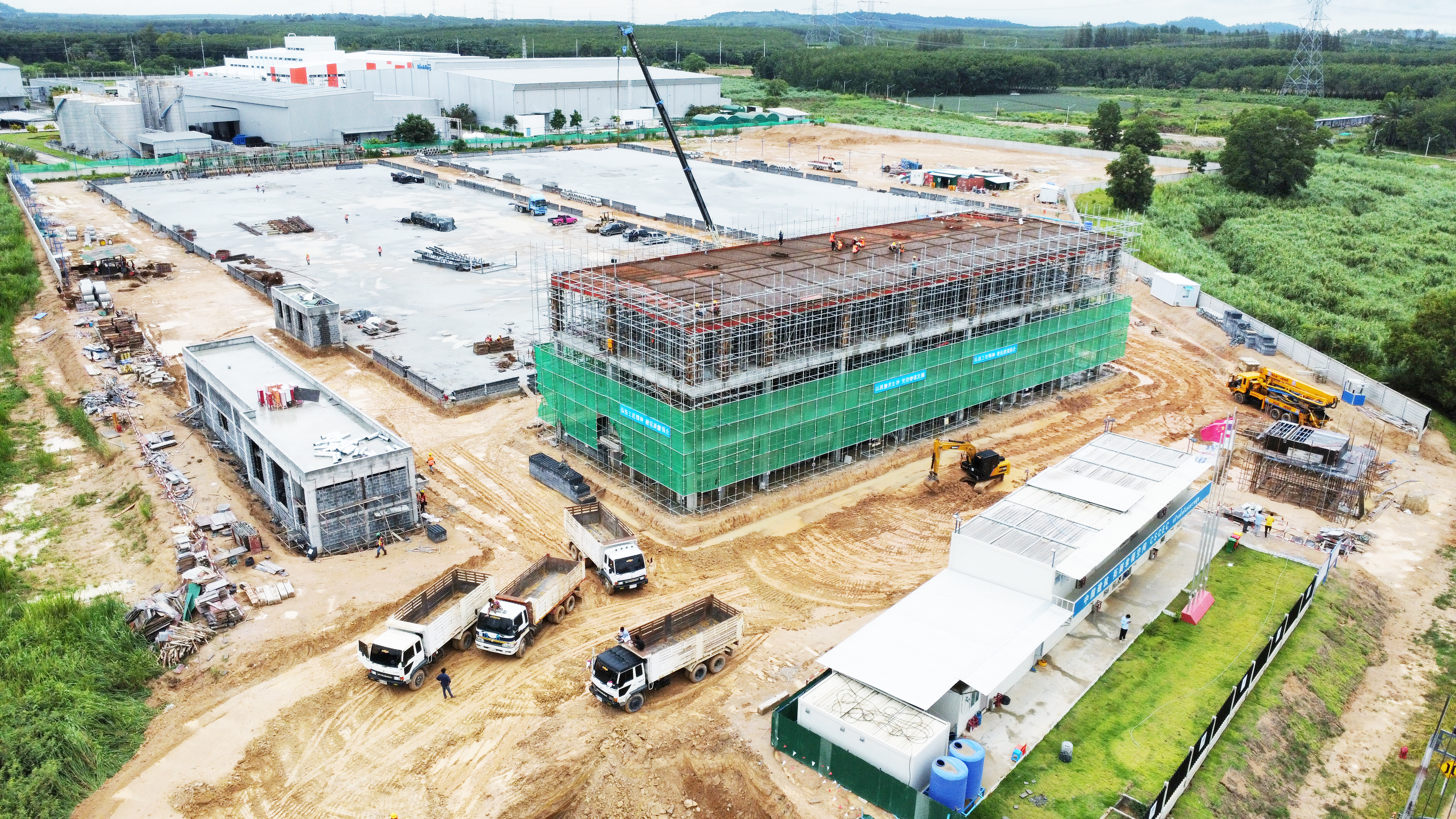 【封顶2】三祥（泰国）办公楼封顶.jpg